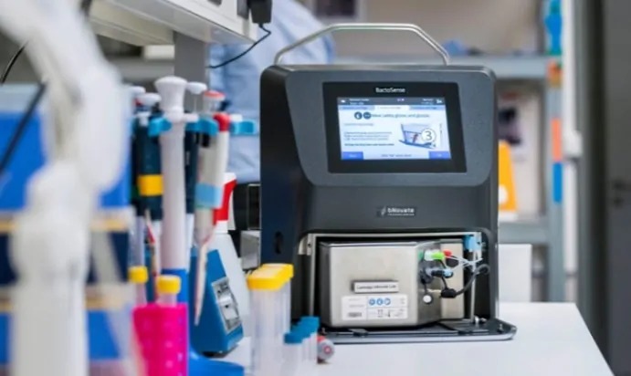 AMF_Application_notes_Microfluidic_flow_cytometry_quality_water_analysis_BactoSense